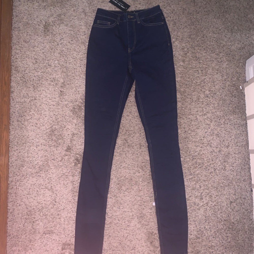 Pants - Picture 4 of 6